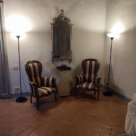 Otello Appartamento In Palazzo Storico - Palazzo Tolomei フィレンツェ エクステリア 写真
