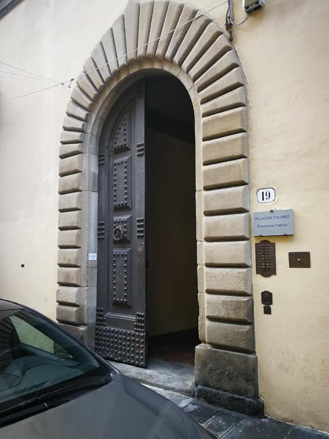 Otello Appartamento In Palazzo Storico - Palazzo Tolomei フィレンツェ エクステリア 写真